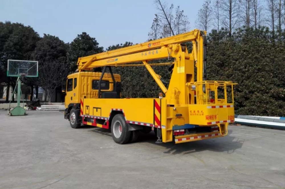 20-22米東風天D9國六高空作業車圖片5