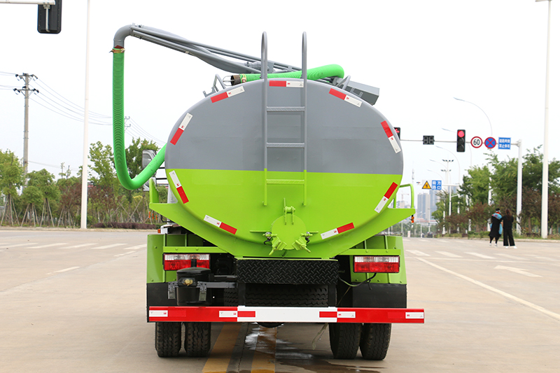 東風福瑞卡國六9方吸糞車圖片5