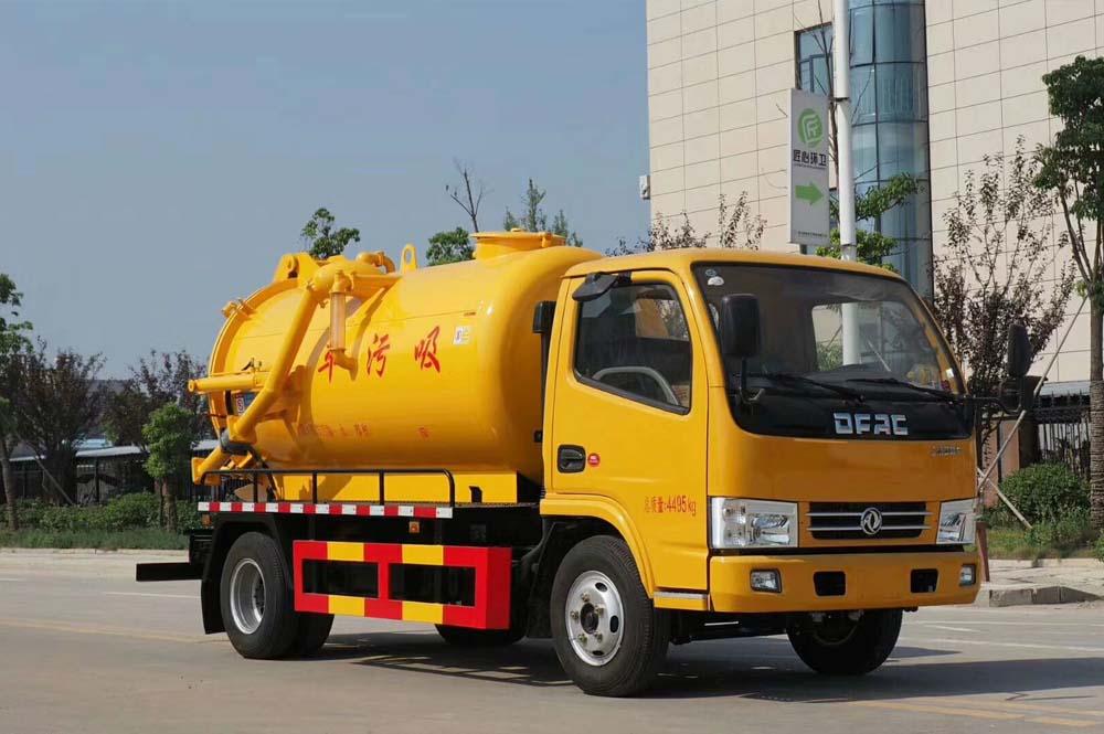 東風多利卡D6國六5方吸污車